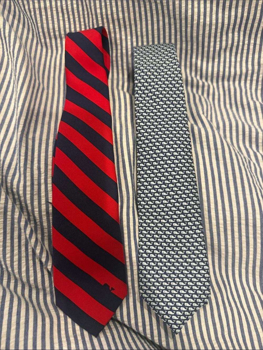 Vineyard Vines Red and Navy Diagonal Stripe Tie